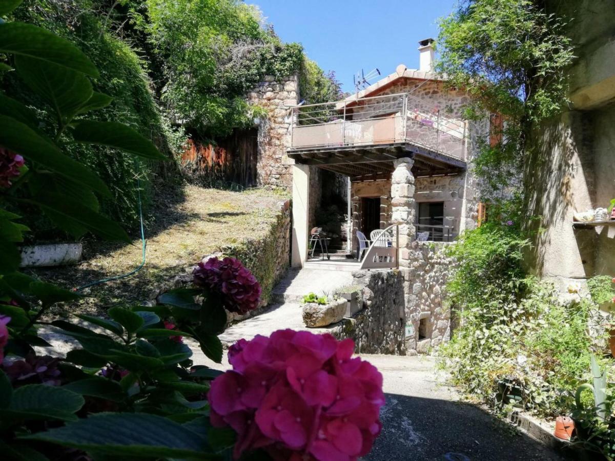 Gite De Charme Avec 2 Terrasses, Au Coeur Du Parc Du Pilat, Confortable Et Equipe - Fr-1-496-40 Malleval 外观 照片